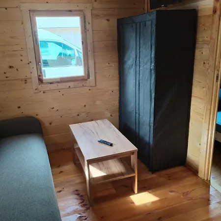 度假居 Sloneczna Przystan Ii *